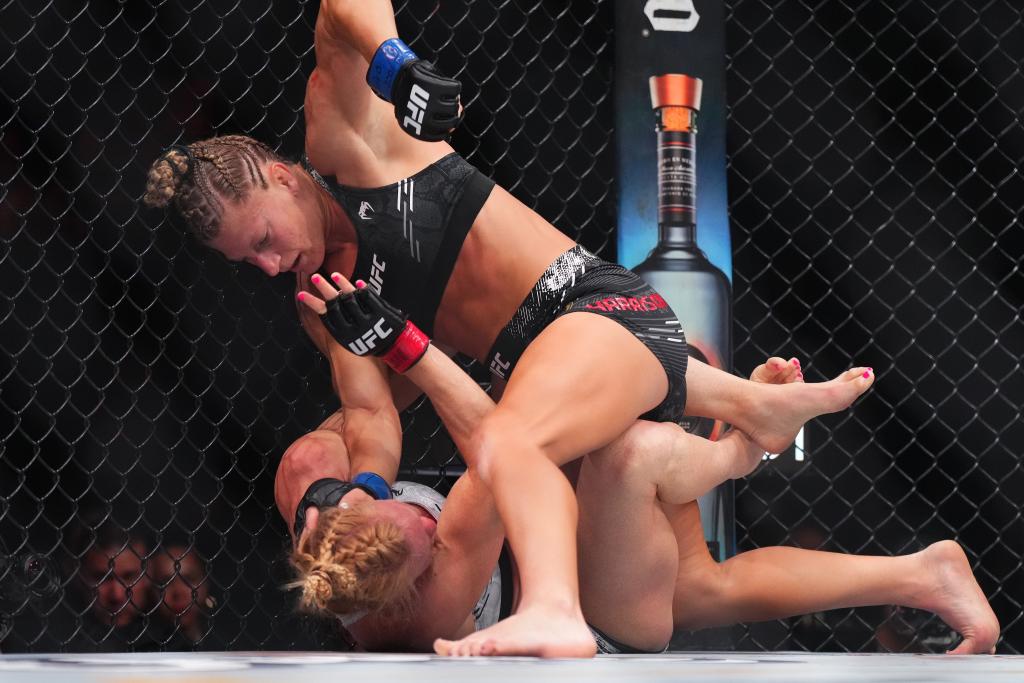 Domination sans partage de Kayla Harrison face à Holly Holm | UFC 300