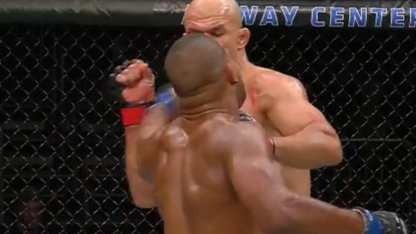 Junior Dos santos vs. Alistair Overeem