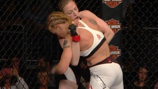 Sarah Kaufman vs. Valentina Shevchenko