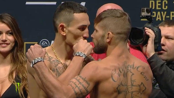 Max Holloway (146) vs. Jeremy Stephens (145)