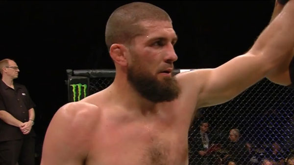 Marcio Alexandre Jr. contre Court McGee