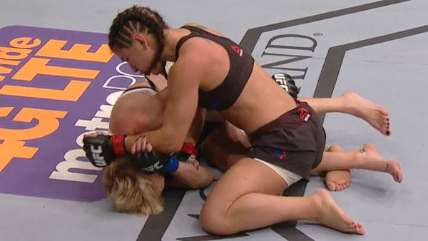 Tecia Torres contre Jocelyn Jones-Lybarger