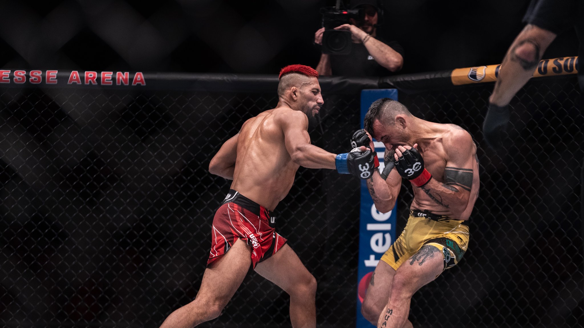 UFC 283 - Daniel Marcos vs Saimon Oliveira