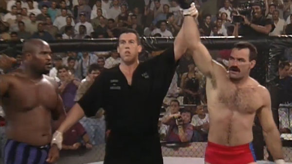 Victoire de Don Frye contre Gary Goodridge