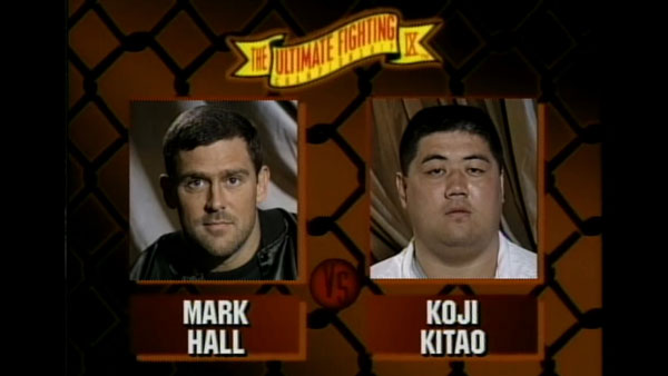 Mark Hall contre Koji Kitao