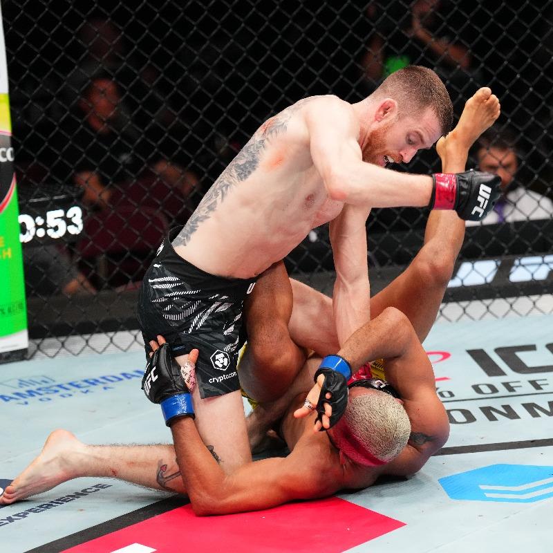 Cory Sandhagen bat Deiveson Figueiredo par TKO et se replace dans la course au titre des poids coqs | Des Moines