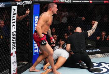 Marc-André Barriault met fin à une série de défaites avec un violent KO contre Bruno Silva à l’UFC 315 | Montreal
