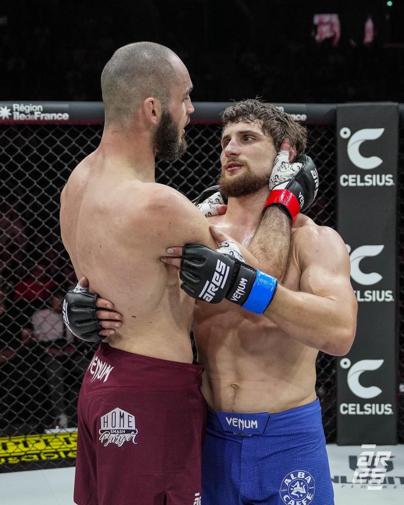 Hugo Guillon décroche une victoire spectaculaire par KO au premier round à l'ARES 30