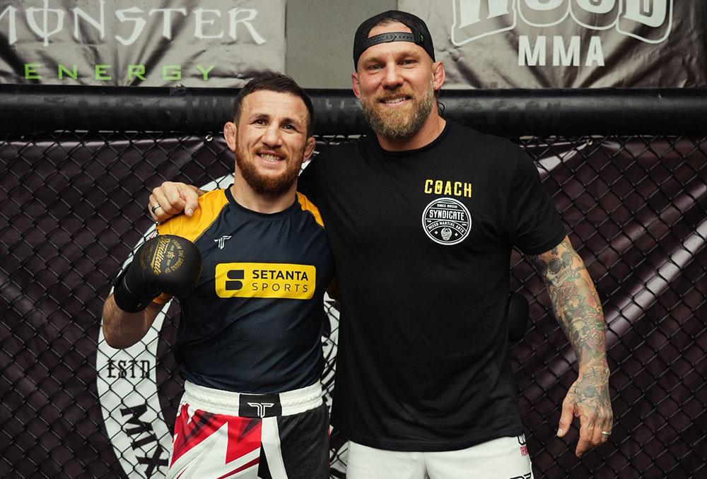 Le coach de Merab Dvalishvili révèle qu’il a failli le retirer du combat contre Umar Nurmagomedov