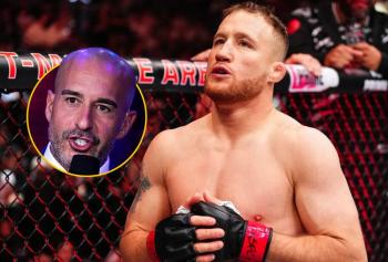 Justin Gaethje furieux d’avoir été écarté du combat pour le titre à l’UFC 317 selon Jon Anik