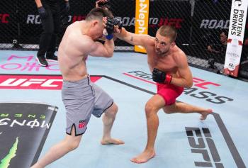 Sebastian Szalay s’impose face à Baergeng Jieleyisi et se qualifie pour les demi-finales | RTU 4