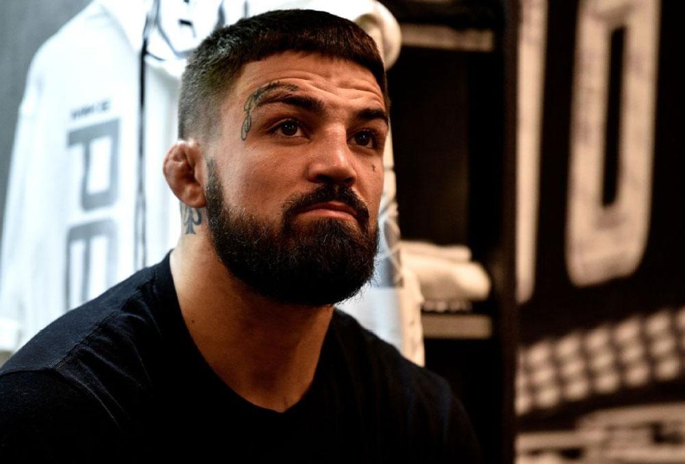 Mike Perry répond aux attaques de Conor McGregor et relance l’idée d’un combat au bare-knuckle