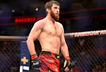 Magomed Ankalaev affirme qu'Alex Pereira ne reviendra plus jamais à l'UFC et tourne la page