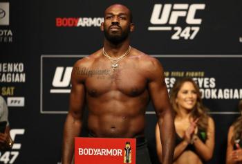 Jon Jones refroidit les espoirs d’un choc contre Tom Aspinall : “Ce que j’ai suffit à me combler”