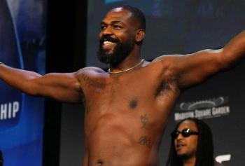 Jon Jones prend sa retraite : Tom Aspinall officiellement couronné champion poids lourds de l'UFC
