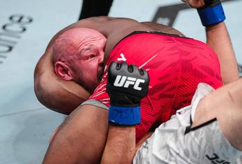 Terrance McKinney finalise Viacheslav Borshchev en 55 secondes par guillotine à l’UFC 317 | Las Vegas