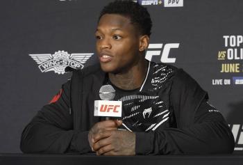 Humilité, discipline et ambition : les maîtres-mots de Terrance McKinney après sa victoire à l’UFC 317 | Las Vegas