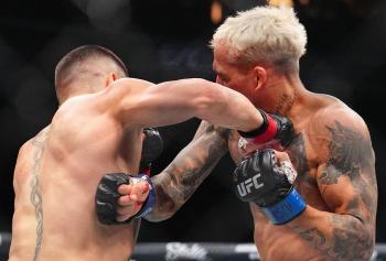 Charles Oliveira réagit à sa défaite contre Ilia Topuria, son premier KO depuis près de huit ans | UFC 317