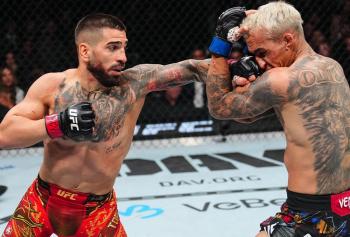 Charles Oliveira désigne Ilia Topuria comme le combattant qui l'a frappé le plus fort de toute sa carrière en MMA