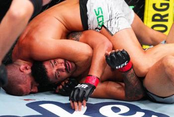 Tuco Tokkos signe sa première victoire à l'UFC en soumettant Junior Tafa lors de l'UFC on ESPN 70 | Nashville
