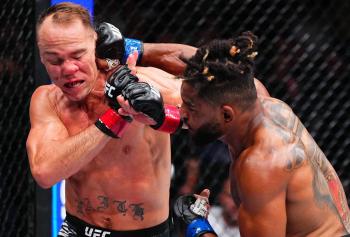 Morgan Charriere 'The Last Pirate' déchaîne une tempête de coups pour s'offrir la plus grande victoire de sa carrière à l'UFC Nashville