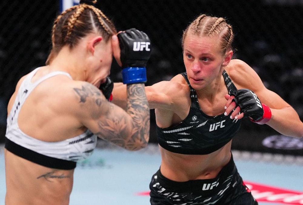 https://www.ufc-fr.com/data/actualite/10752/large/une-victoire-eclatante-pour-carli-judice-qui-met-fin-au-combat-contre-nicolle-caliari-avec-un-coup-de-genou-devastateur-ufc-318-photo___ID_2025-07-20-12-43-54_10752.jpg