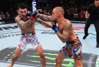 Max Holloway triomphe de Dustin Poirier et conserve son titre BMF au terme d'un combat d'anthologie à l'UFC 318 | New Orleans
