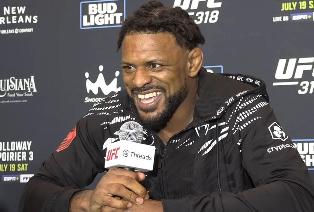 Avec une troisième victoire de rang, Michael Johnson confirme son retour en grande forme dans la catégorie des poids légers | UFC 318