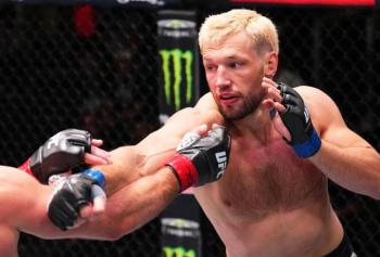 La double stratégie de Reinier de Ridder pour conquérir la ceinture : finir Robert Whittaker et viser l'UFC 319 | UFC on ABC 9