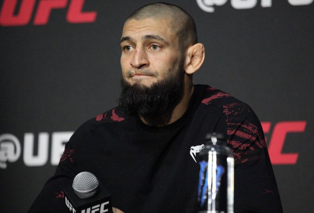 Khamzat Chimaev dédramatise le style de Dricus Du Plessis avant leur affrontement pour le titre à l'UFC 319