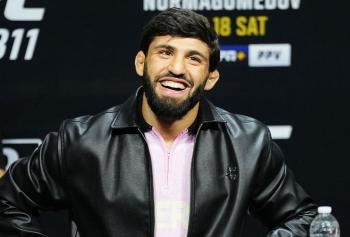 Arman Tsarukyan est formel, le champion Ilia Topuria l'évite par peur de perdre son titre