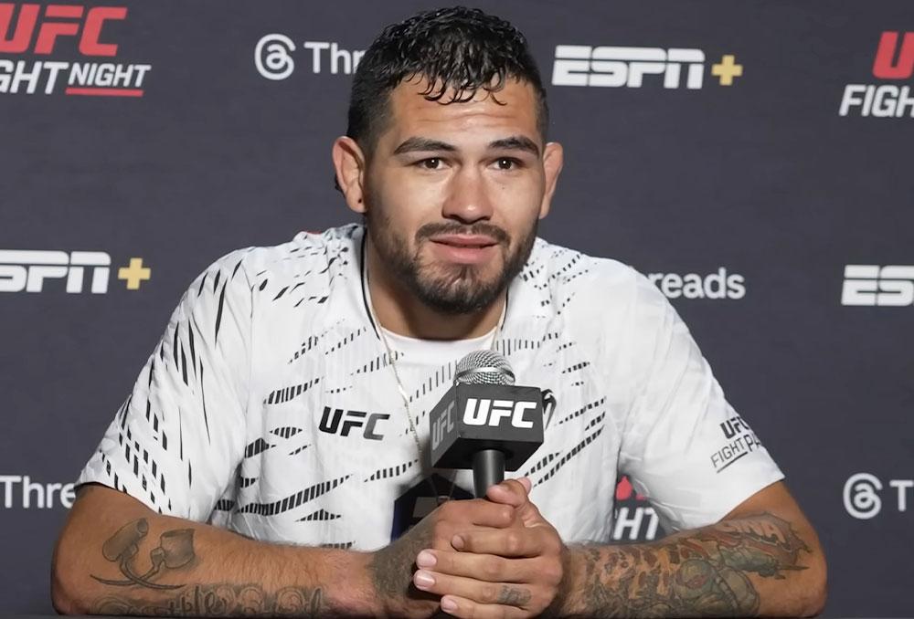Anthony Hernandez après sa victoire : “Je savais que j'allais le dominer, c'était exactement ce que je vous avais annoncé” | UFC on ESPN 72