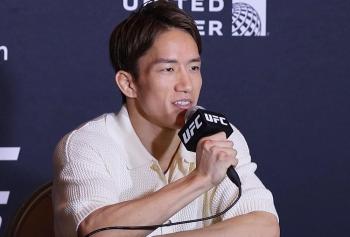 Kai Asakura prévient Tim Elliott avant l'UFC 319 : une garde basse pourrait le mener à un KO rapide et spectaculaire