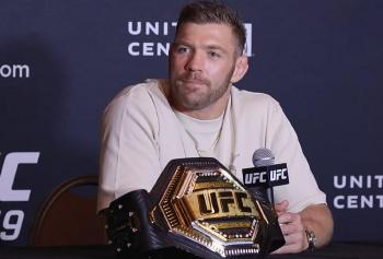 Dricus du Plessis ne compte pas seulement défendre mais bien imposer son propre rythme de combat | UFC 319
