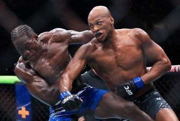 Michael Page s’impose par décision unanime face à Jared Cannonier | UFC 319
