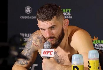 Michal Oleksiejczuk, victorieux à l'UFC 319, détaille les progrès accomplis depuis son arrivée au Brésil pour s'entraîner
