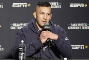 Coup double pour Cam Rowston : il signe avec l'UFC et s'assure dans la foulée une place pour combattre sur la carte de Perth | DWCS 78