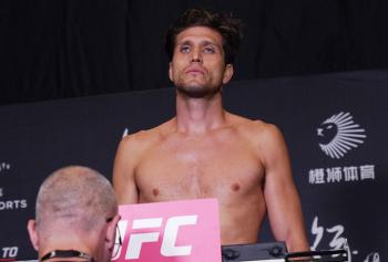 Brian Ortega hospitalisé suite à des complications, son affrontement contre Aljamain Sterling se fera finalement à 153 livres | UFC Shanghai