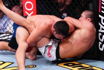 Première victoire à l'UFC pour Uran Satybaldiev qui soumet Diyar Nurgozhay lors du combat d'ouverture à l'UFC Shanghai