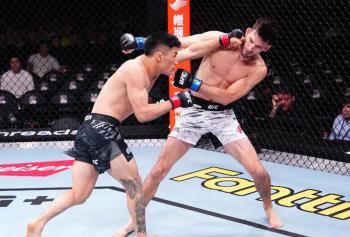 Victoire fulgurante par KO pour Yi Zha face à Westin Wilson lors de l'UFC Fight Night 257 à Shanghai.