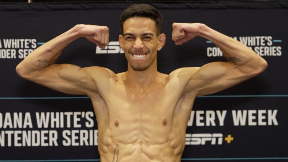 Hecher Sosa et Mackson Lee s'affrontent dans un choc de styles explosif chez les poids coqs | DWCS 82