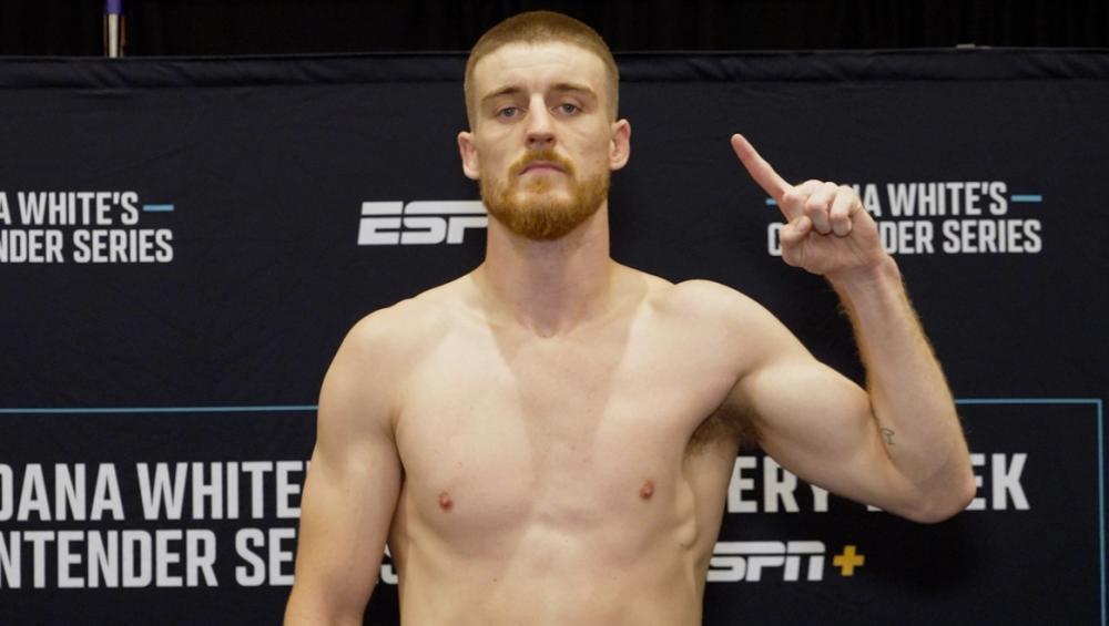Puissance contre polyvalence : le combat des poids moyens entre Hwang In Soo et Paddy McCorry | DWCS 82