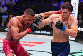 Dominateur du début à la fin, Cody Chovanchek finalise Raphael Uchegbu avec la manière | DWCS 82