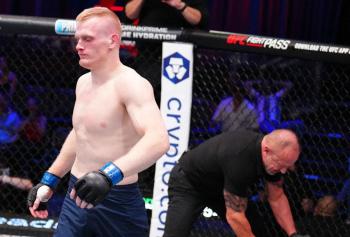 Performance expéditive de Mantas Kondratavicius qui terrasse Djani Barbir au premier round | DWCS 83