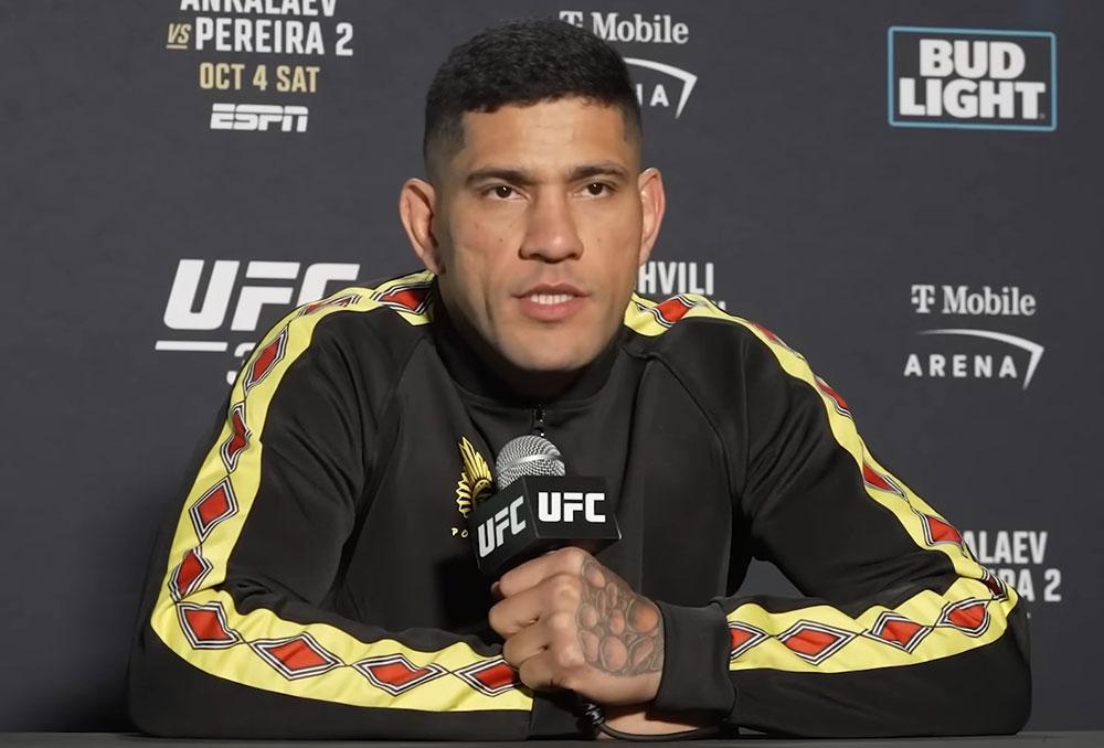 Alex Pereira l'assure : il sera un combattant totalement différent pour sa revanche contre Magomed Ankalaev | UFC 320