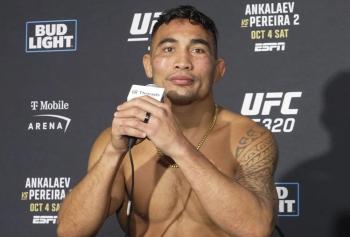 Punahele Soriano admet être tombé dans le “piège” d'un combat trop prudent | UFC 320