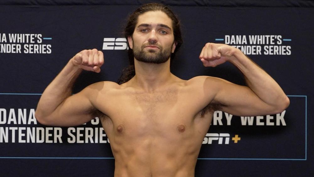 L'invaincu Mario Mingaj met son bilan parfait en jeu face à Wes Schultz | DWCS 86