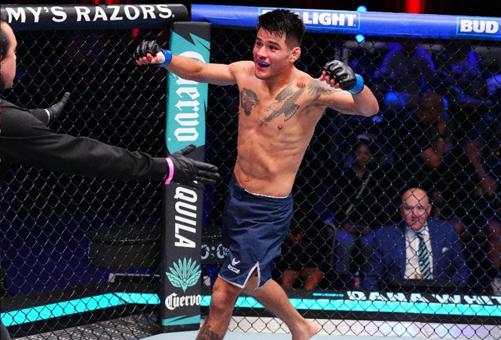 Juan Diaz foudroie Kwon Wonil d'un coup de coude retourné magistral | DWCS 86