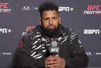 Waldo Cortes-Acosta parle du “eye poke” et de la confusion sur l'arrêt du combat | UFC Vegas 110