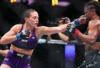 Fatima Kline surclasse la vétérane Angela Hill par décision unanime | UFC 322